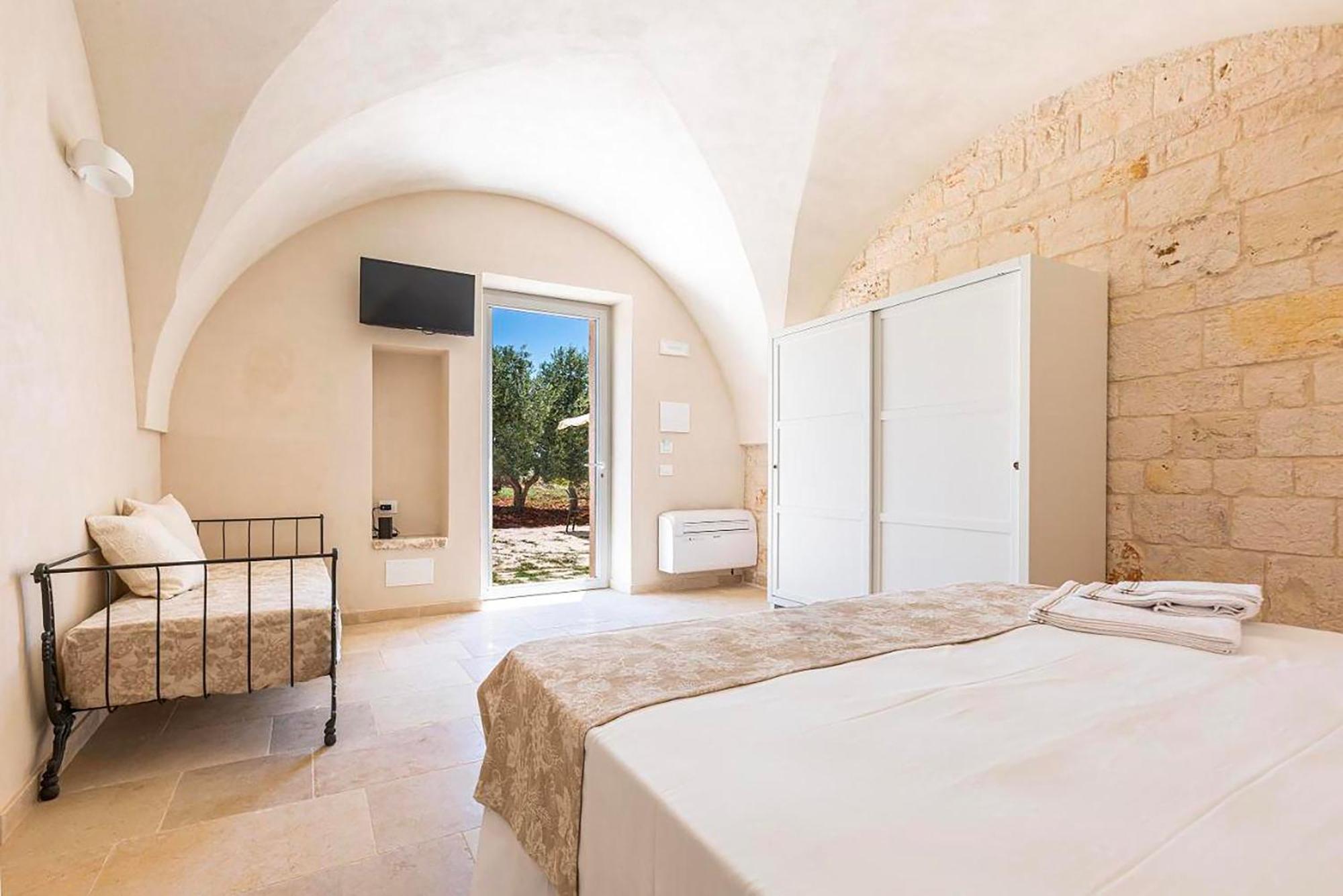 Masseria Macchia Ceglie Messapica Eksteriør billede